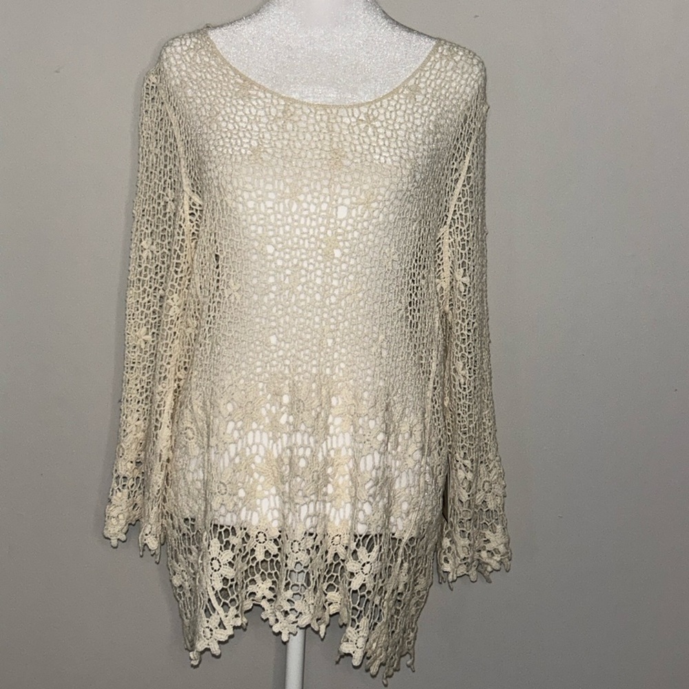 NWT Vila Milano Stunning Crochet Top Size L/XL